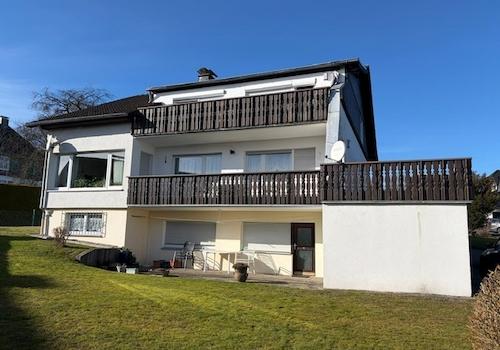 Hinterm Haus