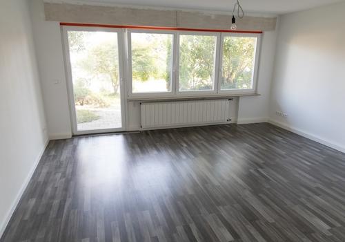 Wohnzimmer mit Terrasse