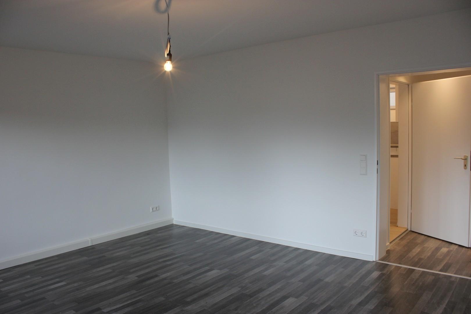 Wohnzimmer Richtung Flur