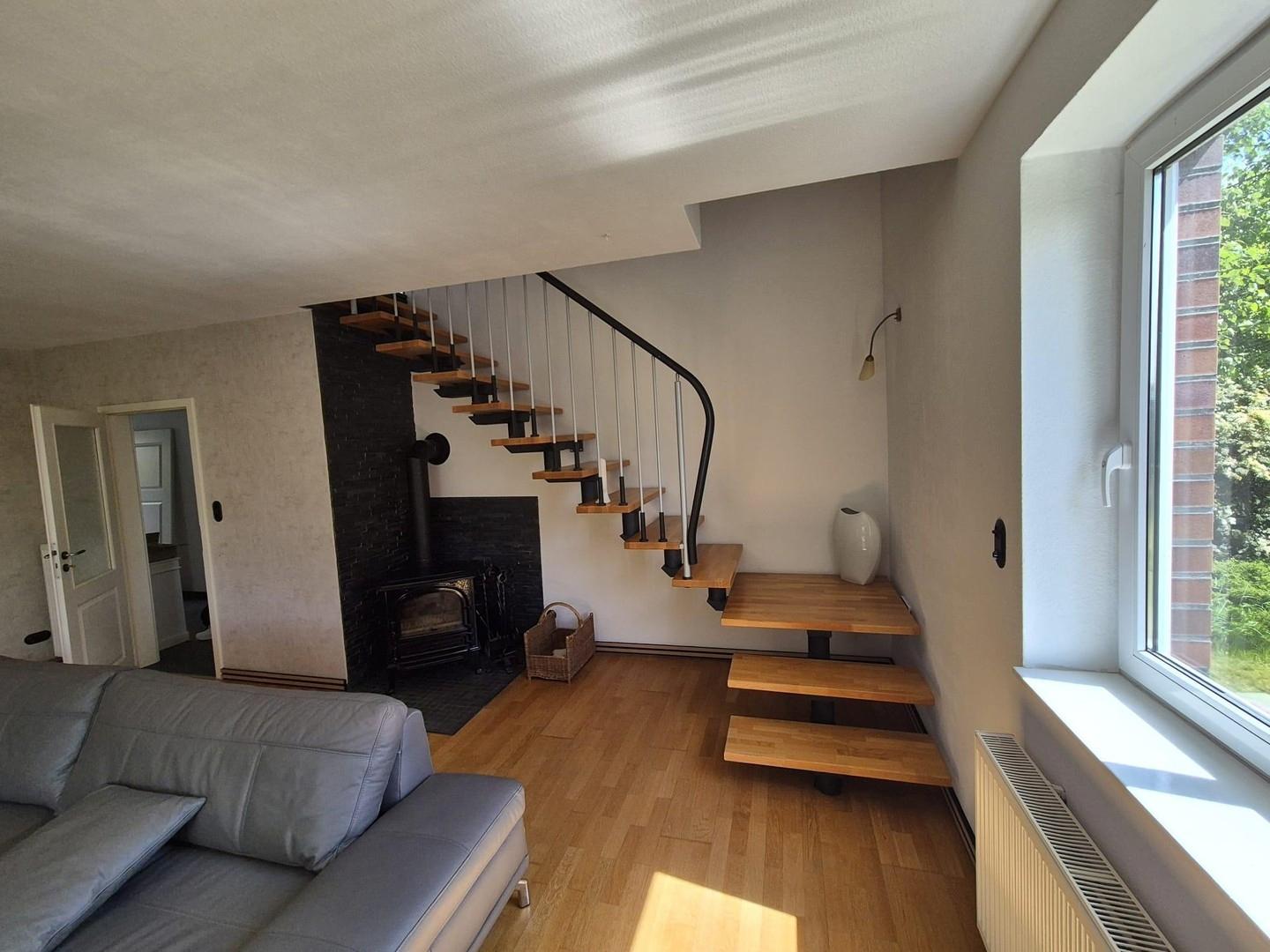 Wohnzimmer Treppe 1