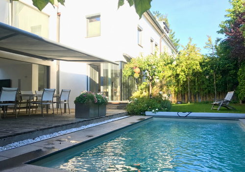 Pool und Außenbereich