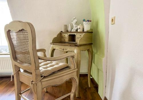 3. Wohnebene - Arbeitsbereich mit Schreibtisch