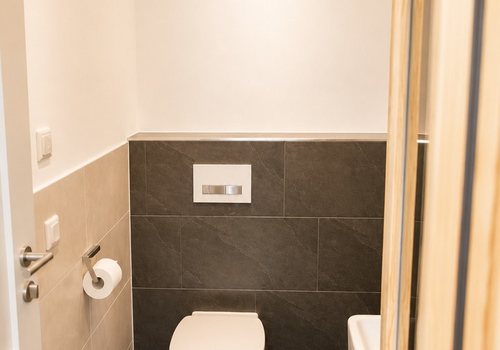 WC EG