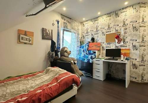 OG Schlafzimmer 1