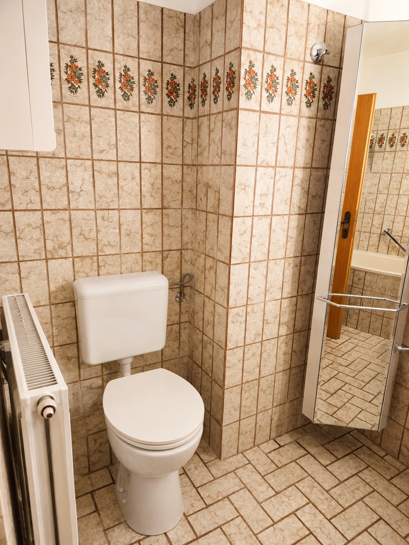Badezimmer (Ansicht 2)