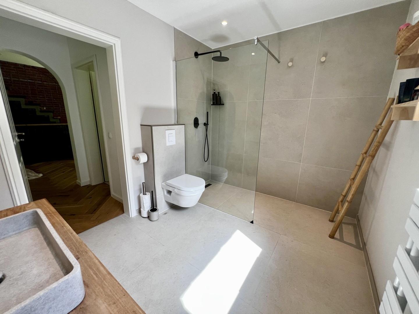 Badezimmer EG