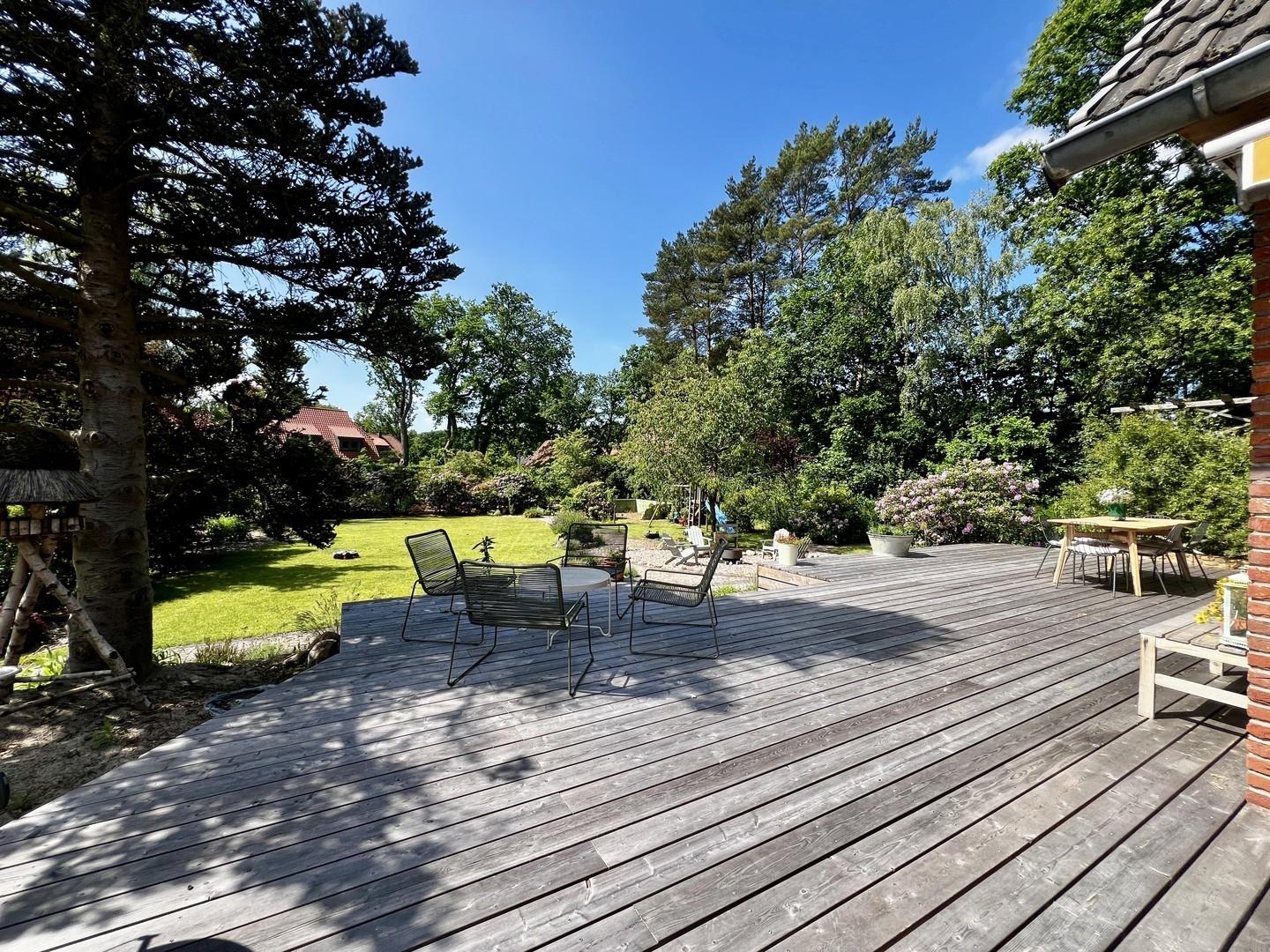 Holzterrasse