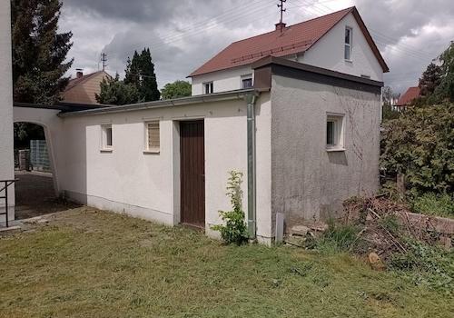 Geräteraum hinter Garage