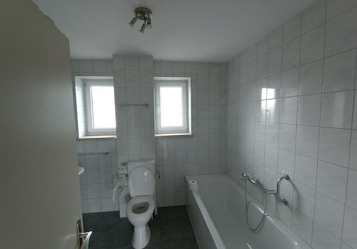 Wohnung OG Badezimmer