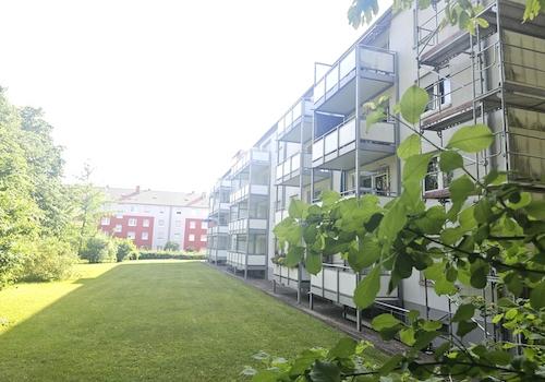 Großes Grundstück