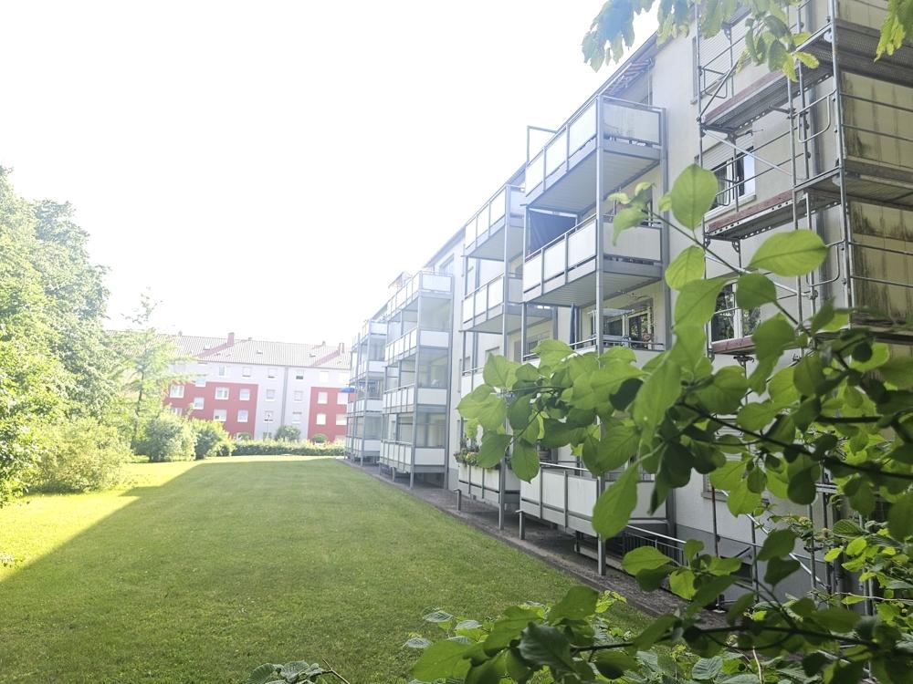 Großes Grundstück