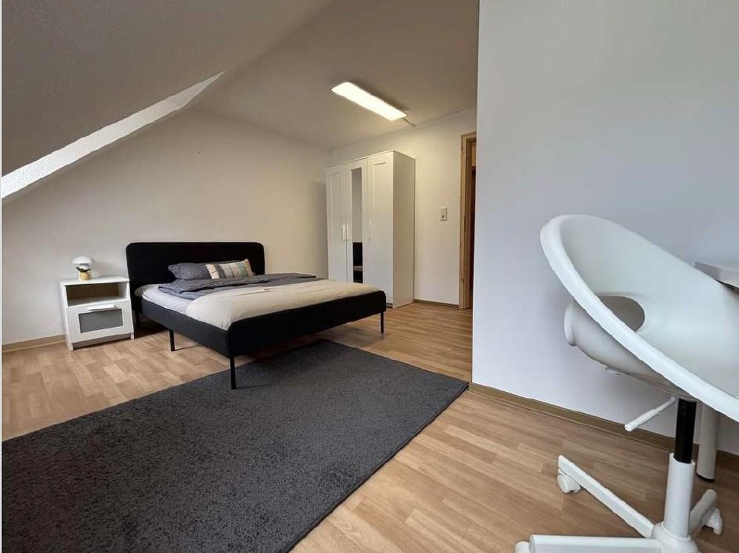 Zimmer 2 - ca. 14 qm