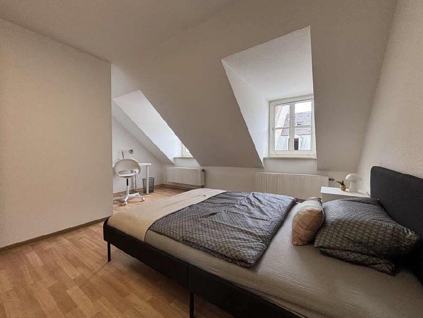 Zimmer 2 incl. Tisch-Ecke 