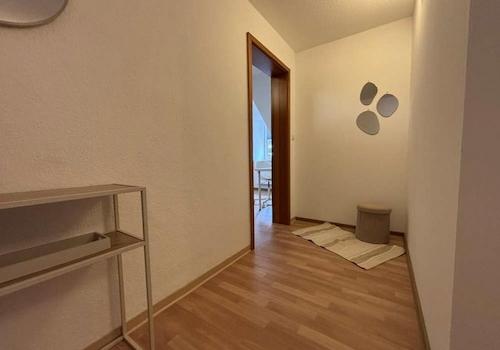 Zugang Zimmer 1 