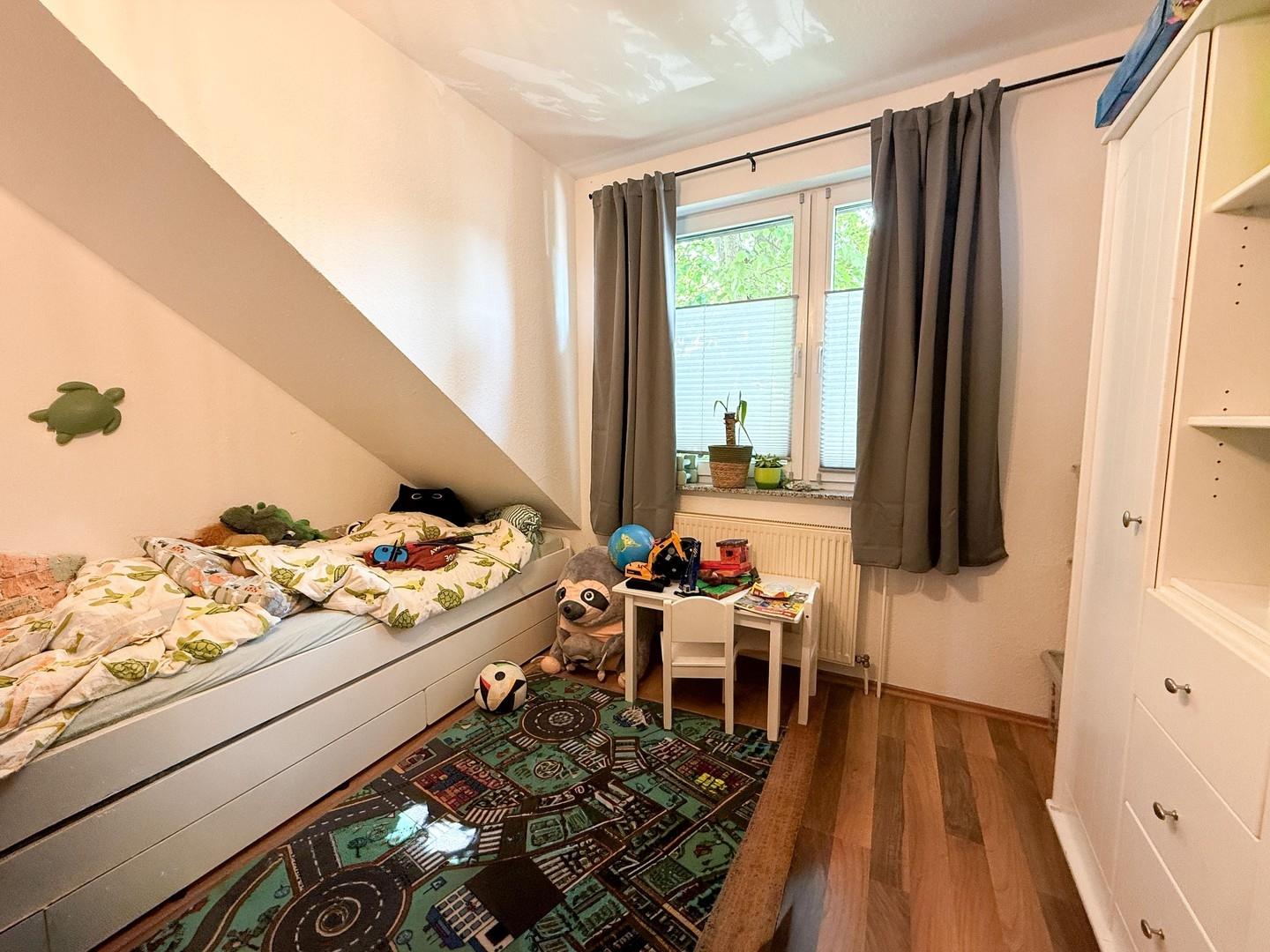 Kinderzimmer- 3,5 Raum Wohnung