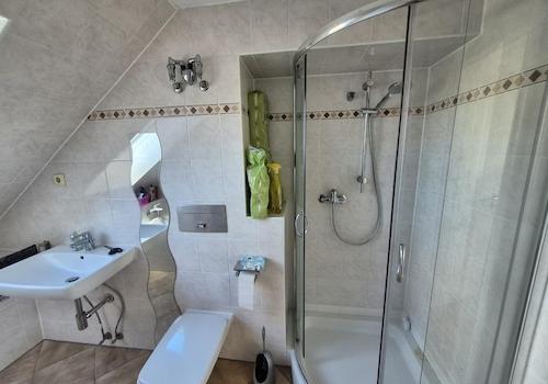2.Bad:Dusche