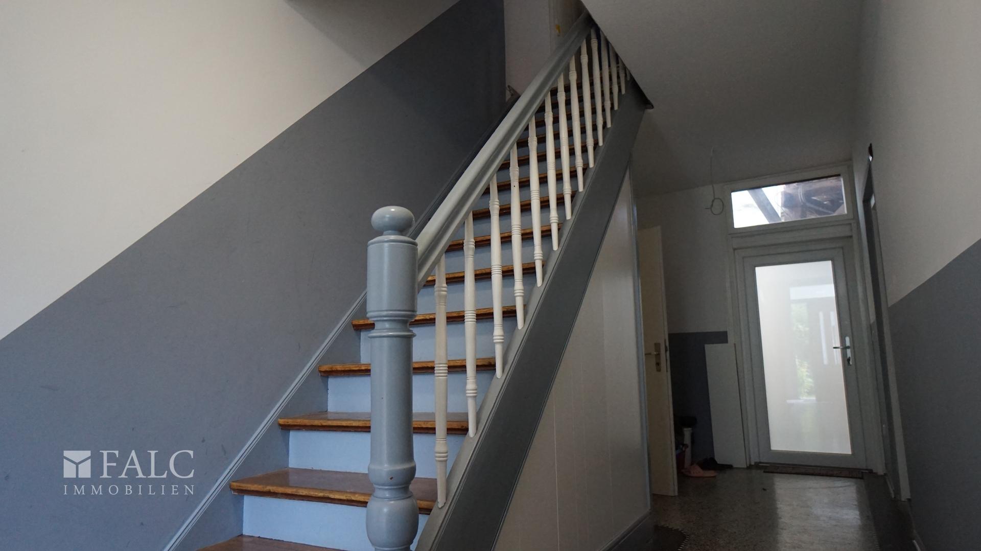 Treppe zum OG