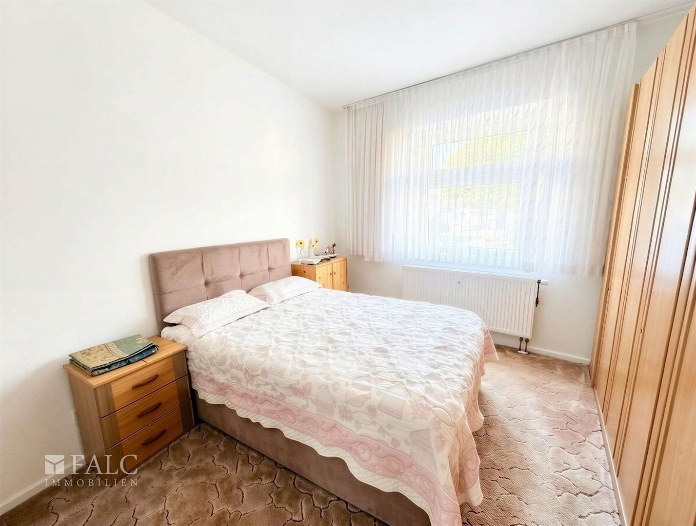 Schlafzimmer EG rechts 