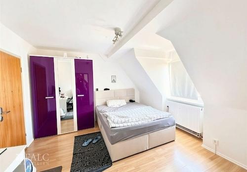 Schlafzimmer DG links  