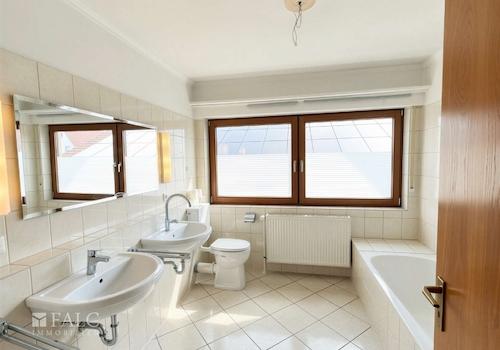 Badezimmer - (KI generiert)
