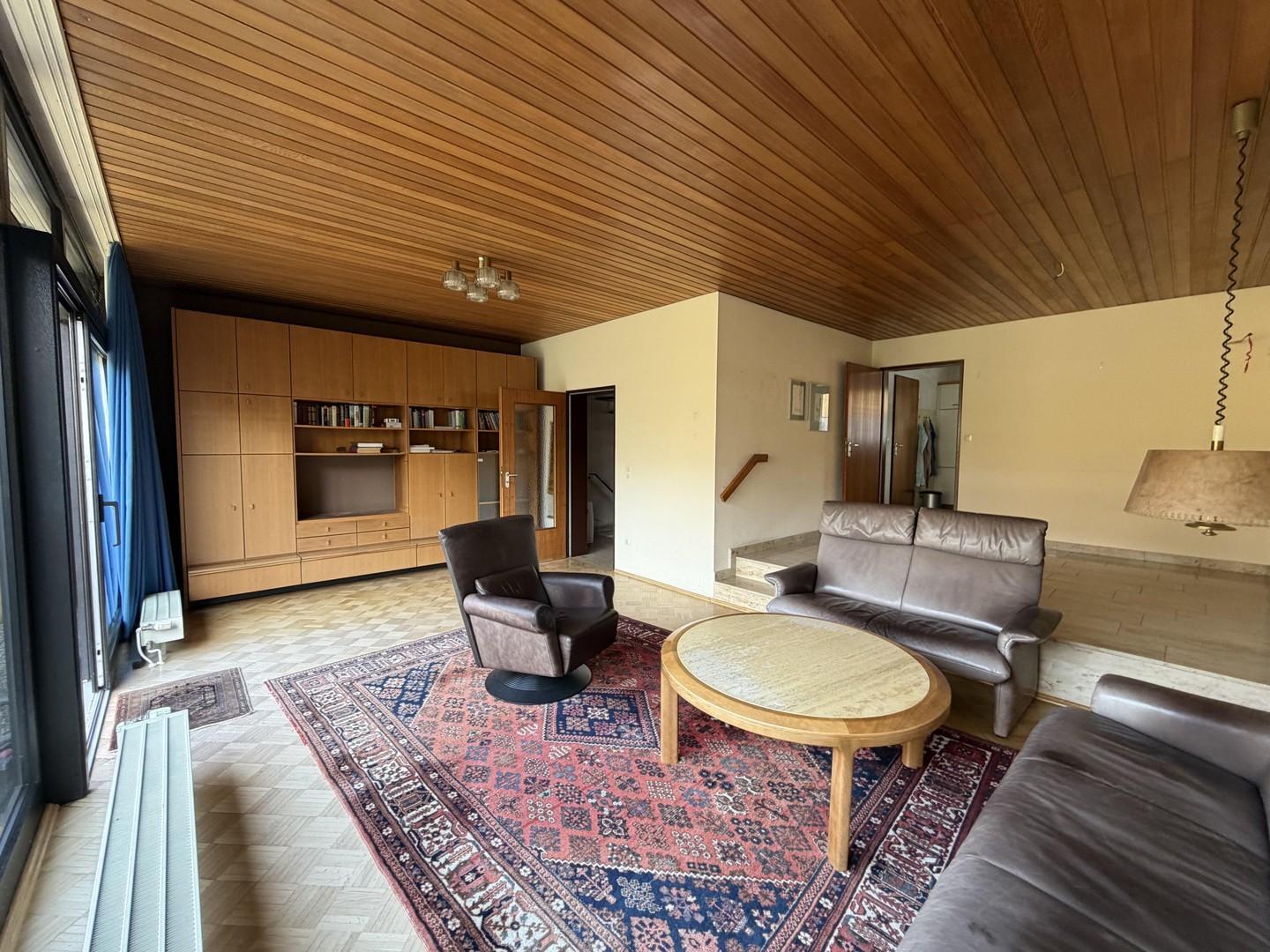 Wohnzimmer mit Esszimmer