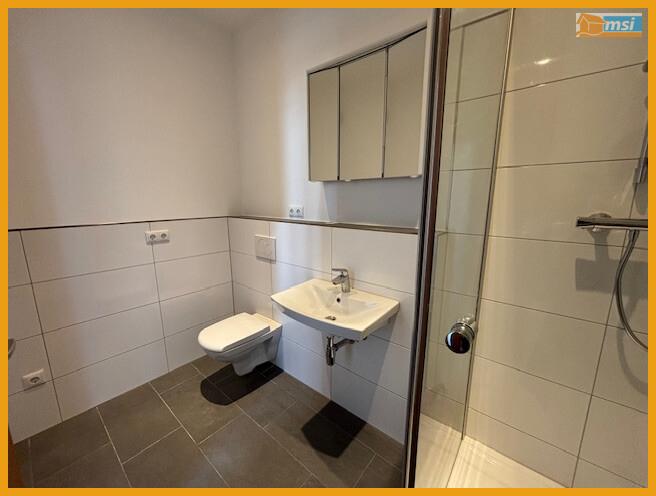 Dusche und WC