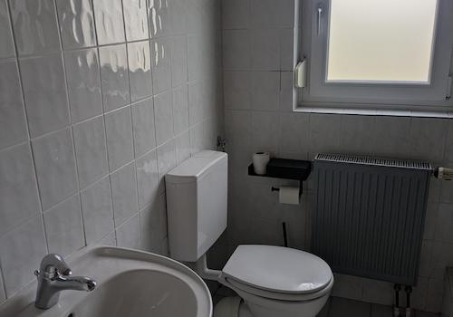 Badezimmer EG