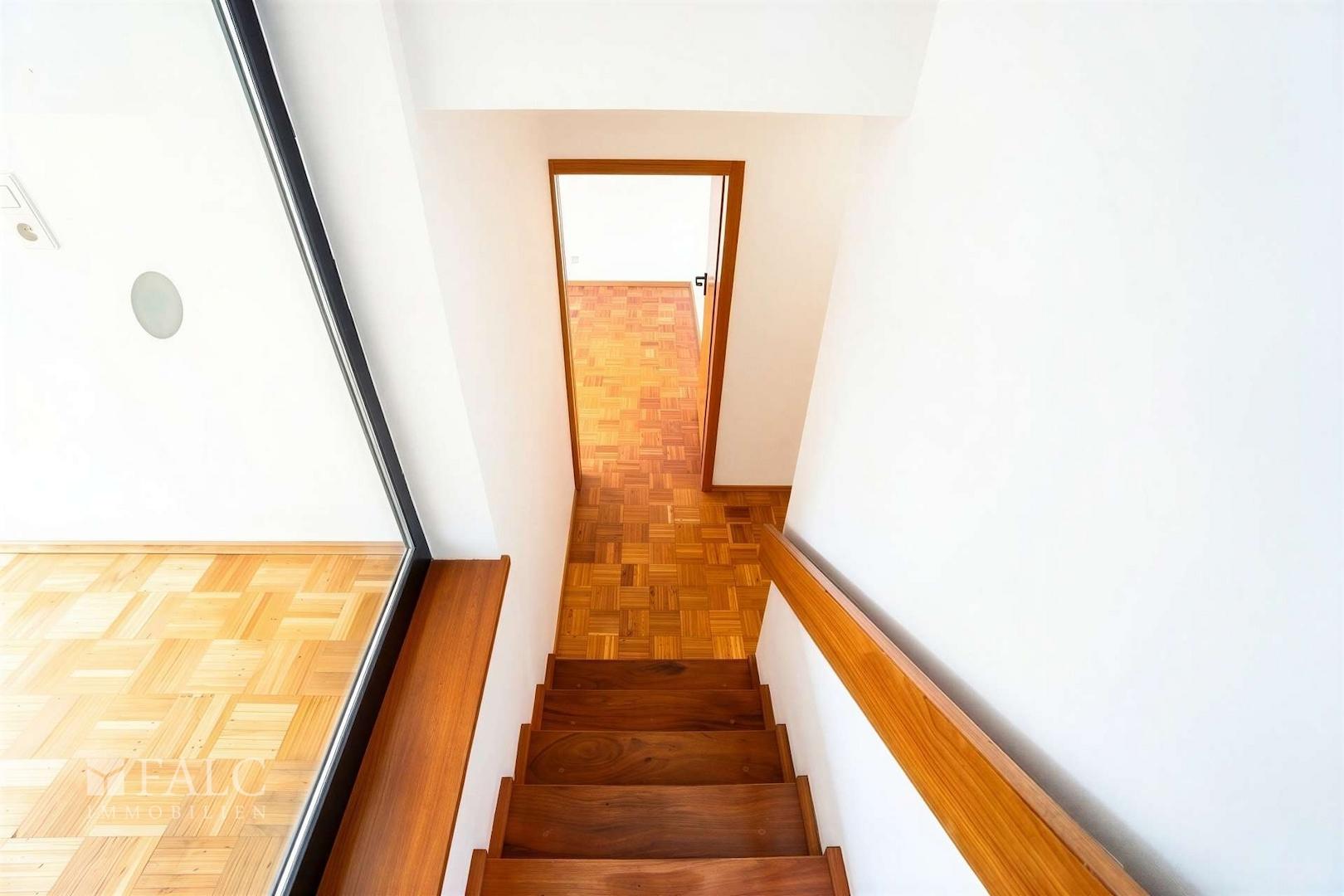 Treppe DG 