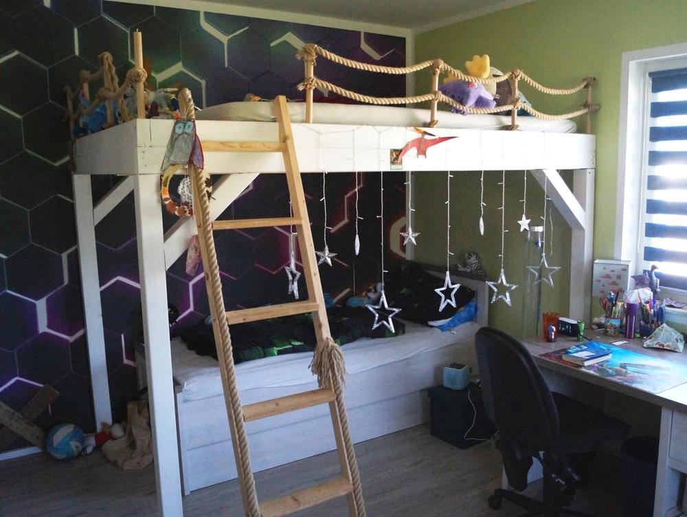 Kinderhochbett