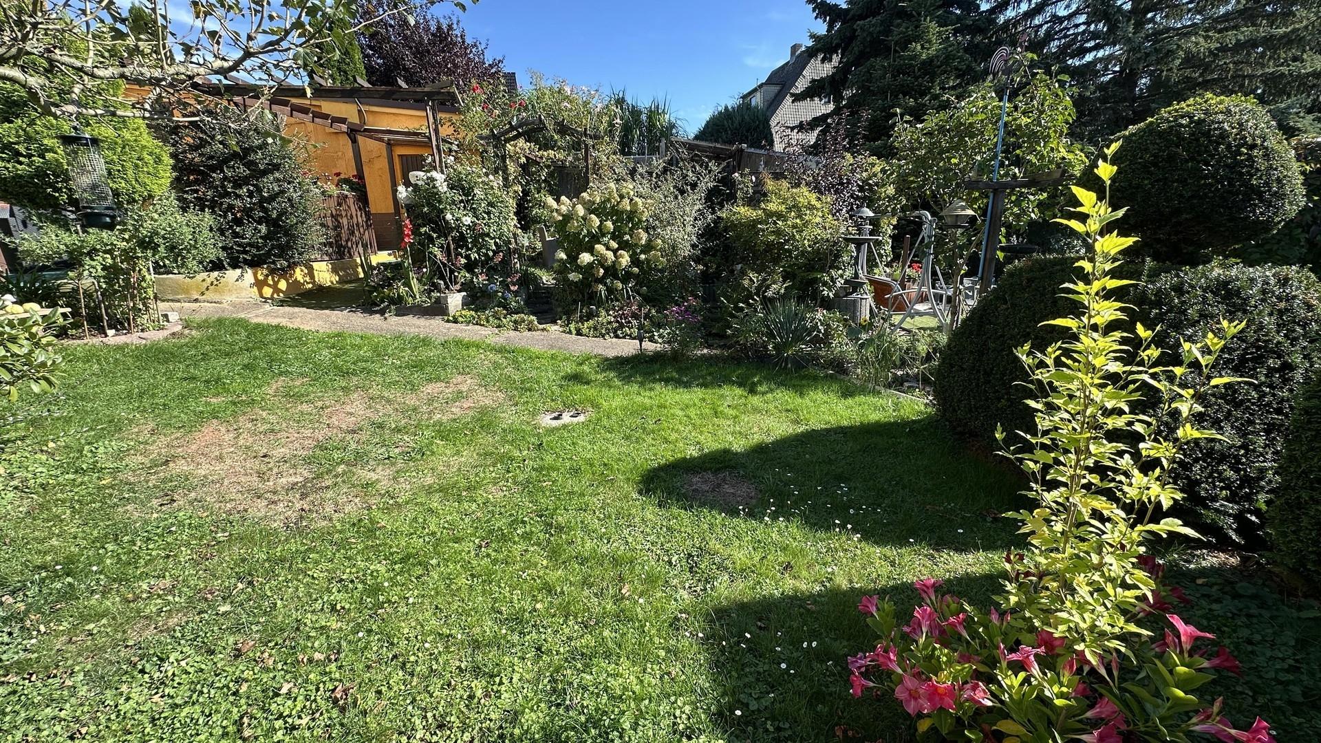 Garten, am Haus