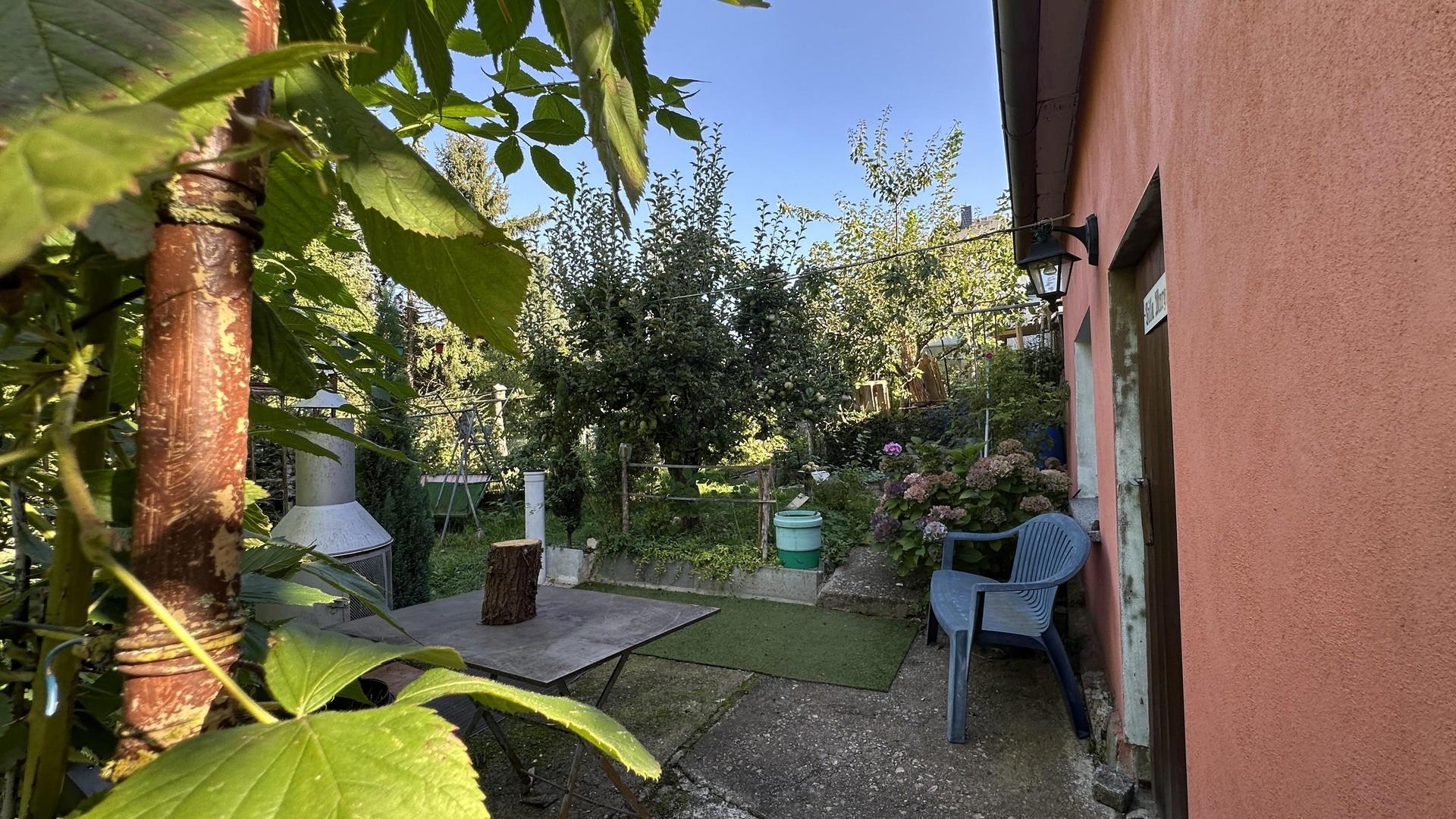 am Gartenhäuschen