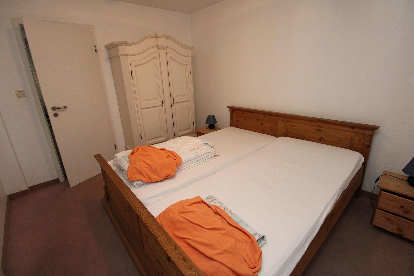 Schlafzimmer (Schrank)