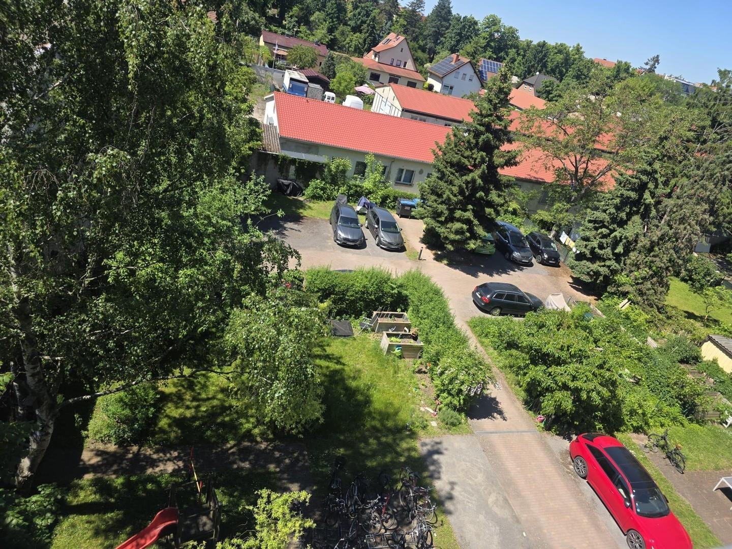 Blick vom Balkon hofseitig