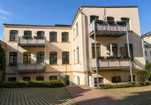 Gebäude