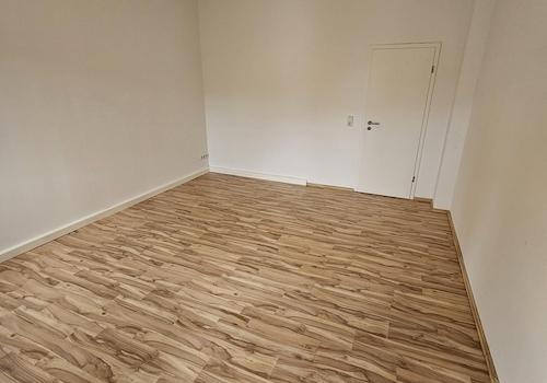 Zimmer 2.1 Tür zum Flur