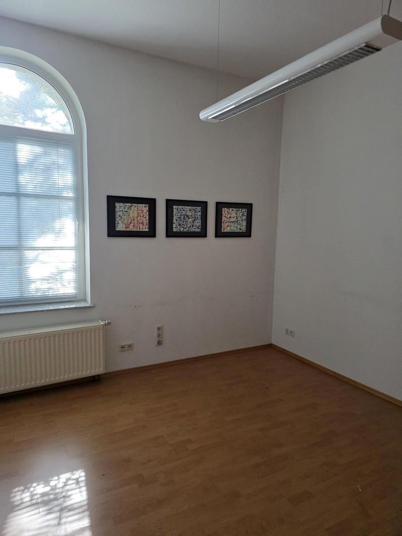 Büro 4