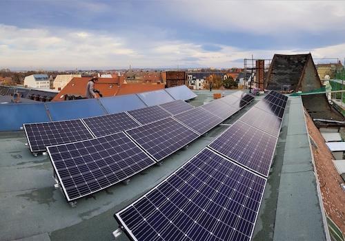 Solar und Photovoltaik Dach