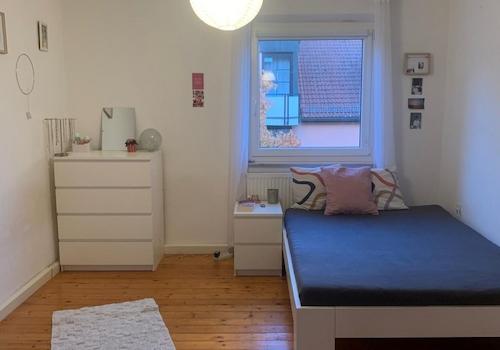 Schlafzimmer 2