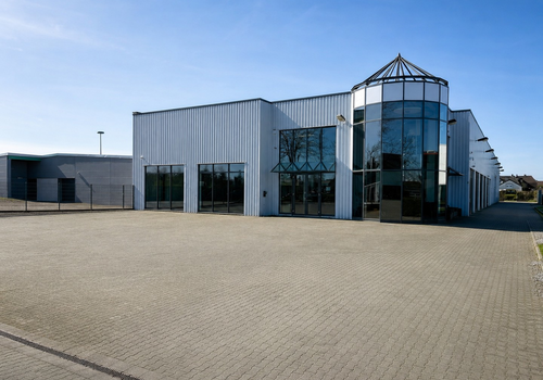 Aussenansicht Eingang Halle 1
