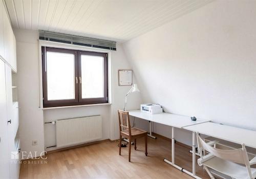 Schlafzimmer I OG