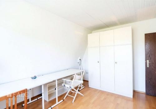 Schlafzimmer I OG