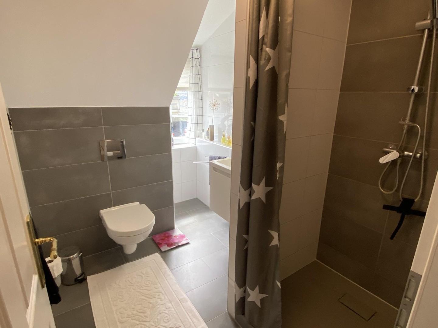 Badezimmer 1