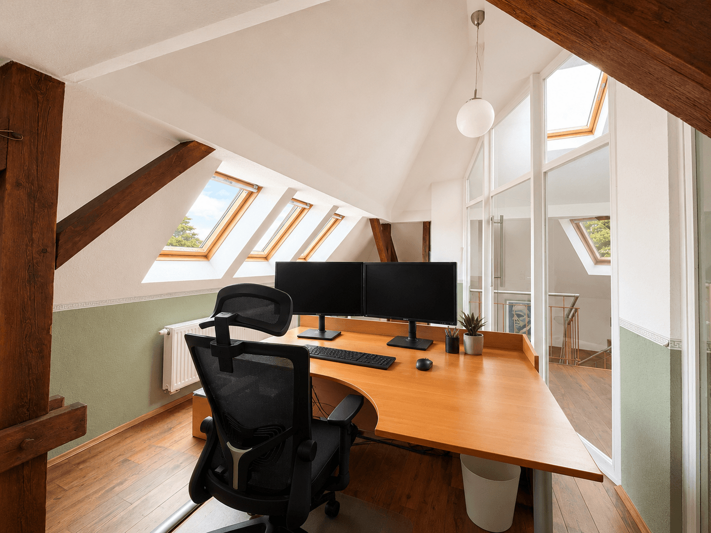Büro 2 aktuell