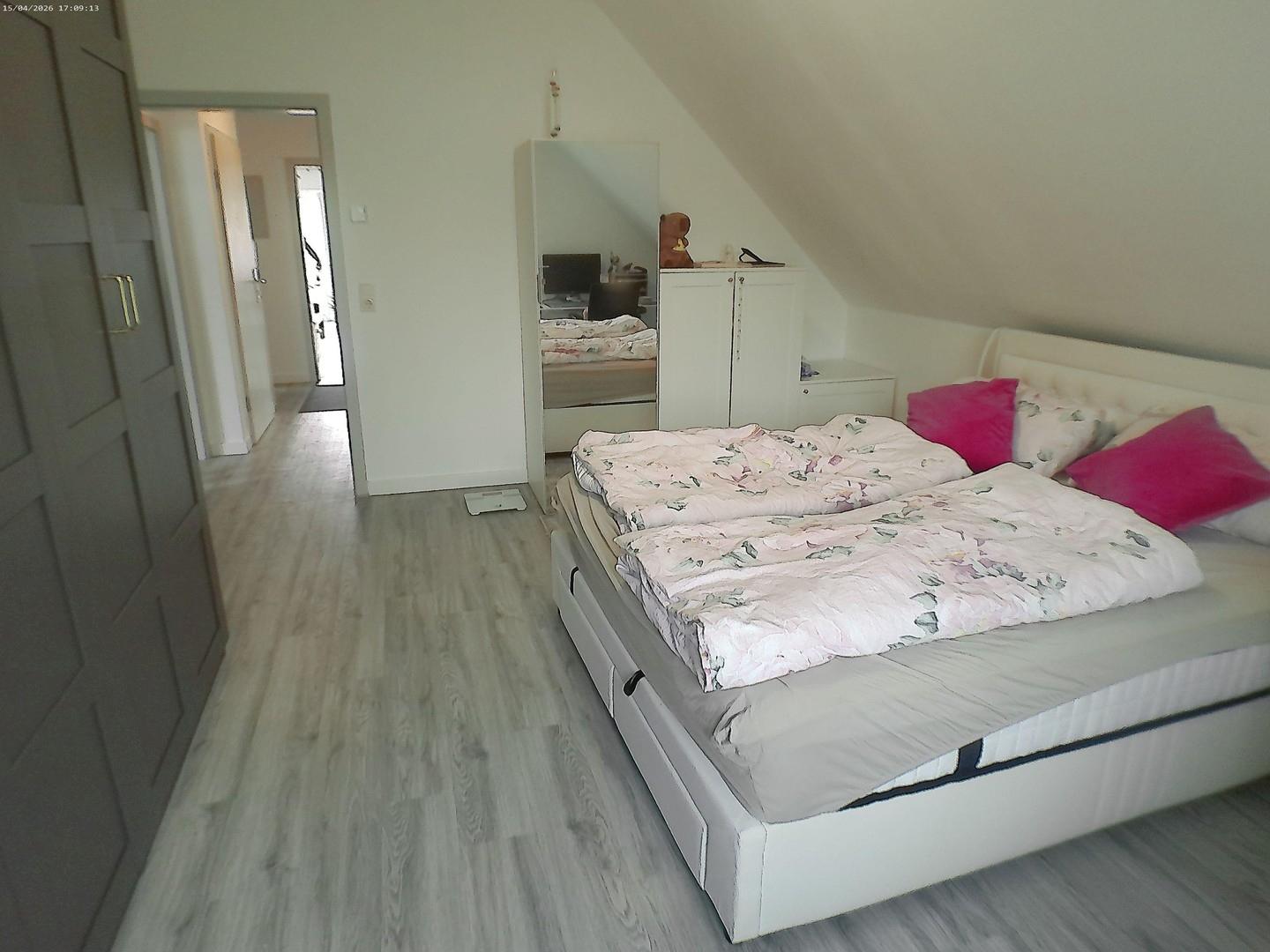 Großes Schlafzimmer 1 links