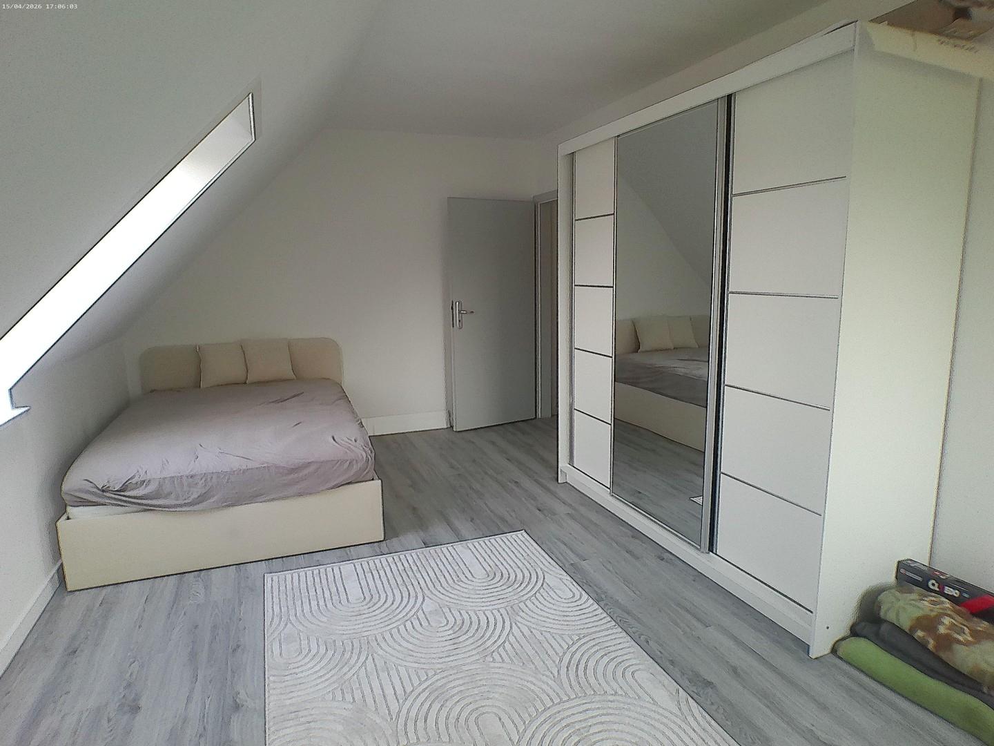 Großes Schlafzimmer 2 rechts