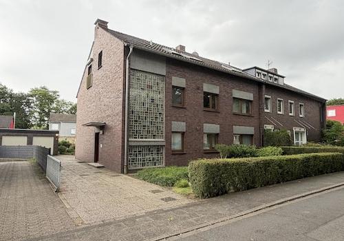 Zwei- bis Dreifamilienhaus in DU-Homberg