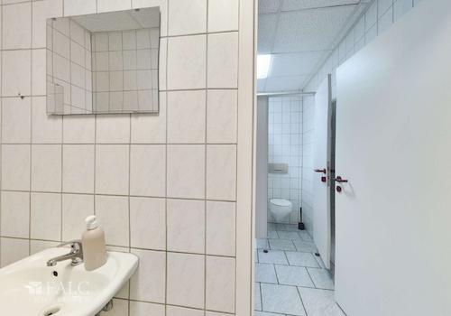Gäste-WC im Gaststättenbereich 