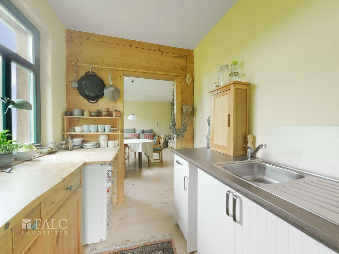 Küche Wohnung 2 OG rechts