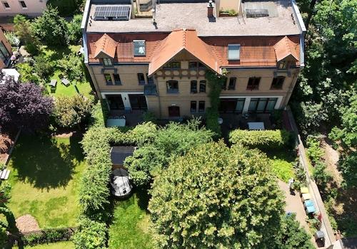 Hinterhaus mit Garten