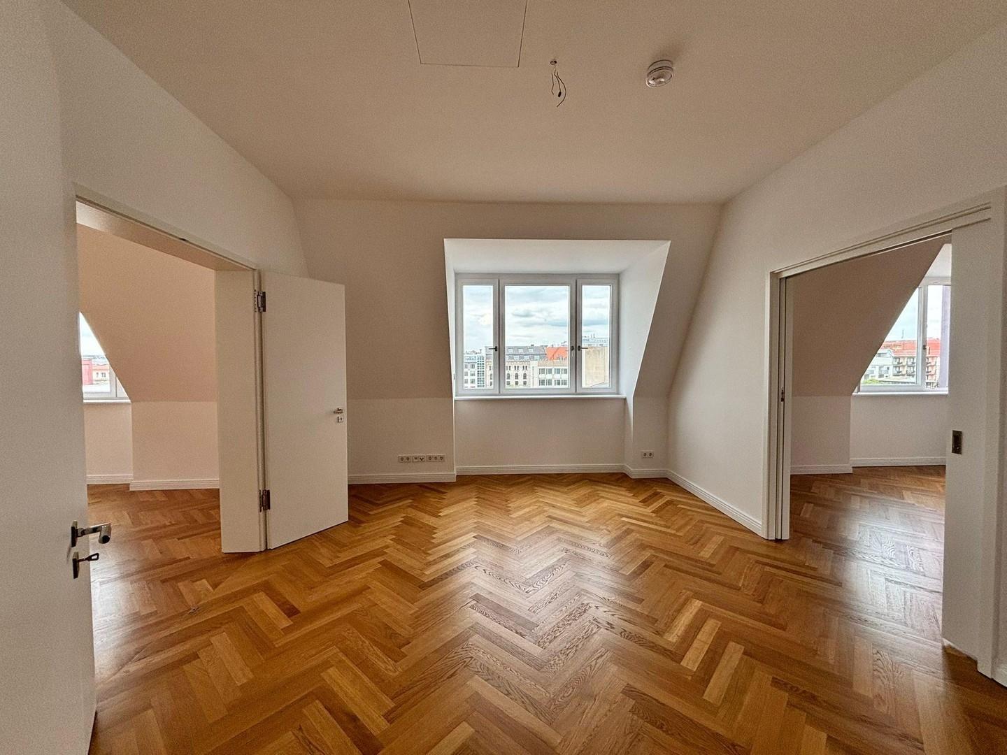 Arbeitszimmer (Durchgangszimme